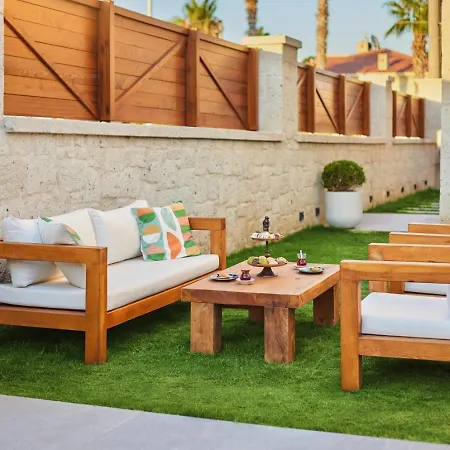 Meruno Alacati Hotel